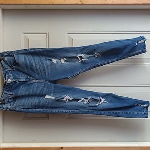 Hollister size 13R High Rise Skinny Crop Medium wash Destructed *read below*